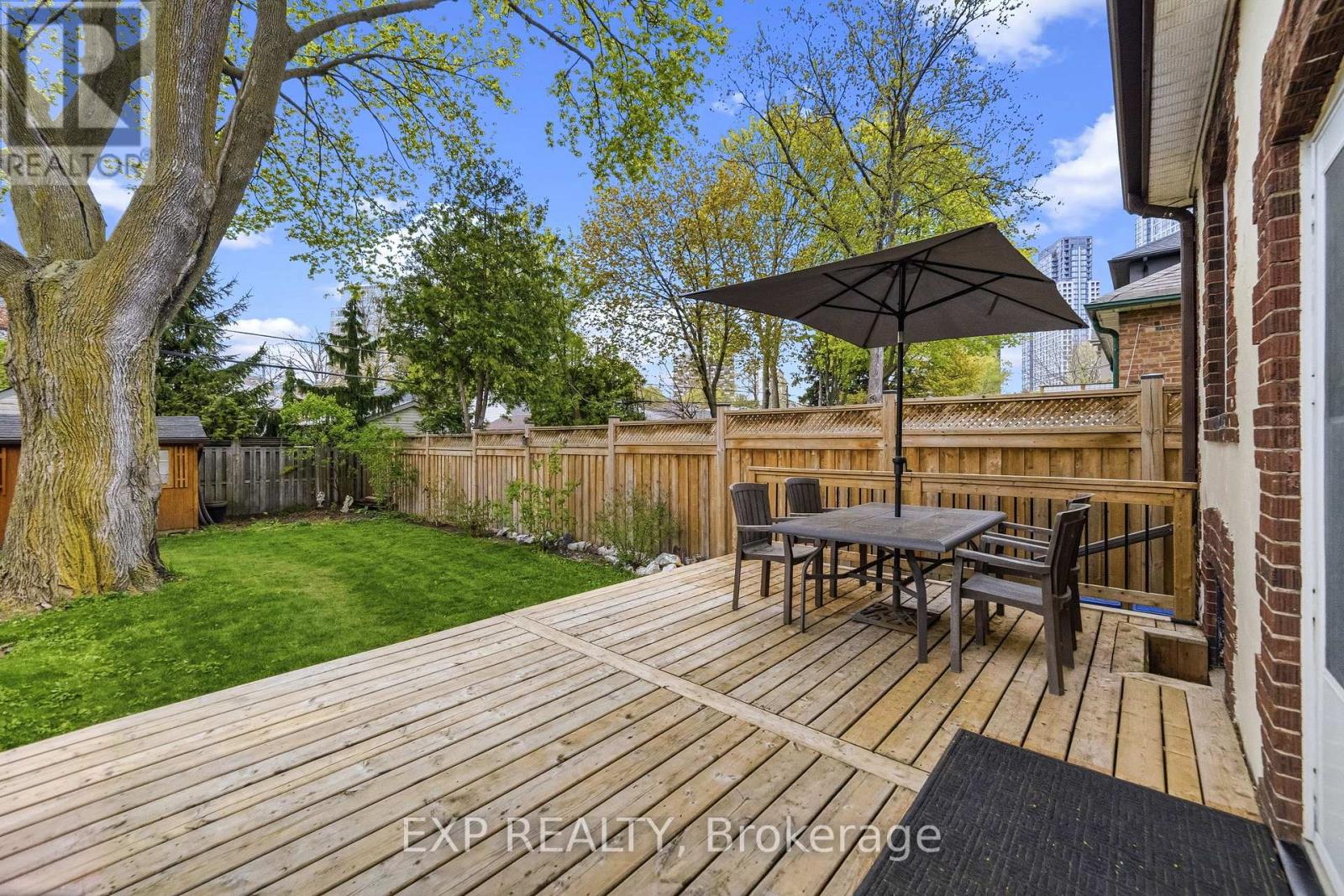 42 Clissold Road N, Toronto, Ontario  M8Z 4T5 - Photo 32 - W13124036