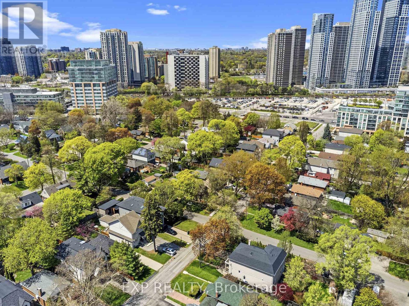 42 Clissold Road N, Toronto, Ontario  M8Z 4T5 - Photo 37 - W13124036