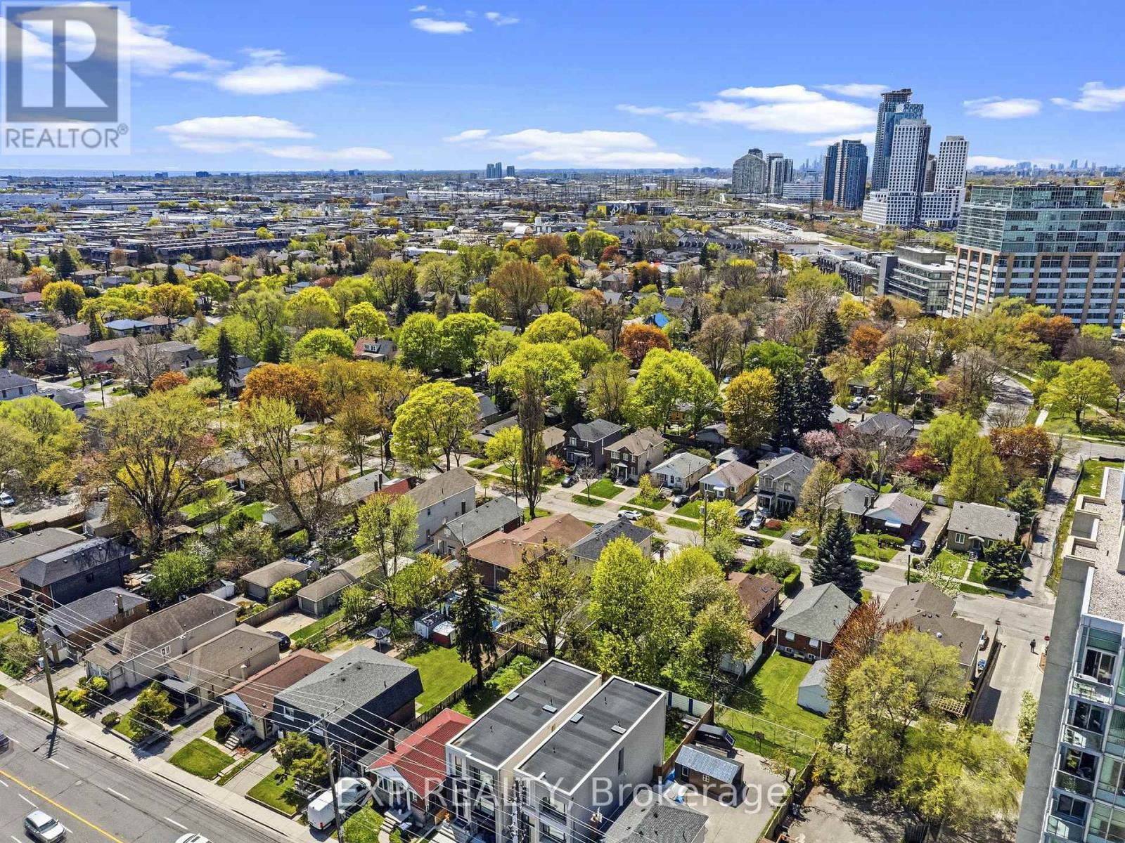 42 Clissold Road N, Toronto, Ontario  M8Z 4T5 - Photo 39 - W13124036