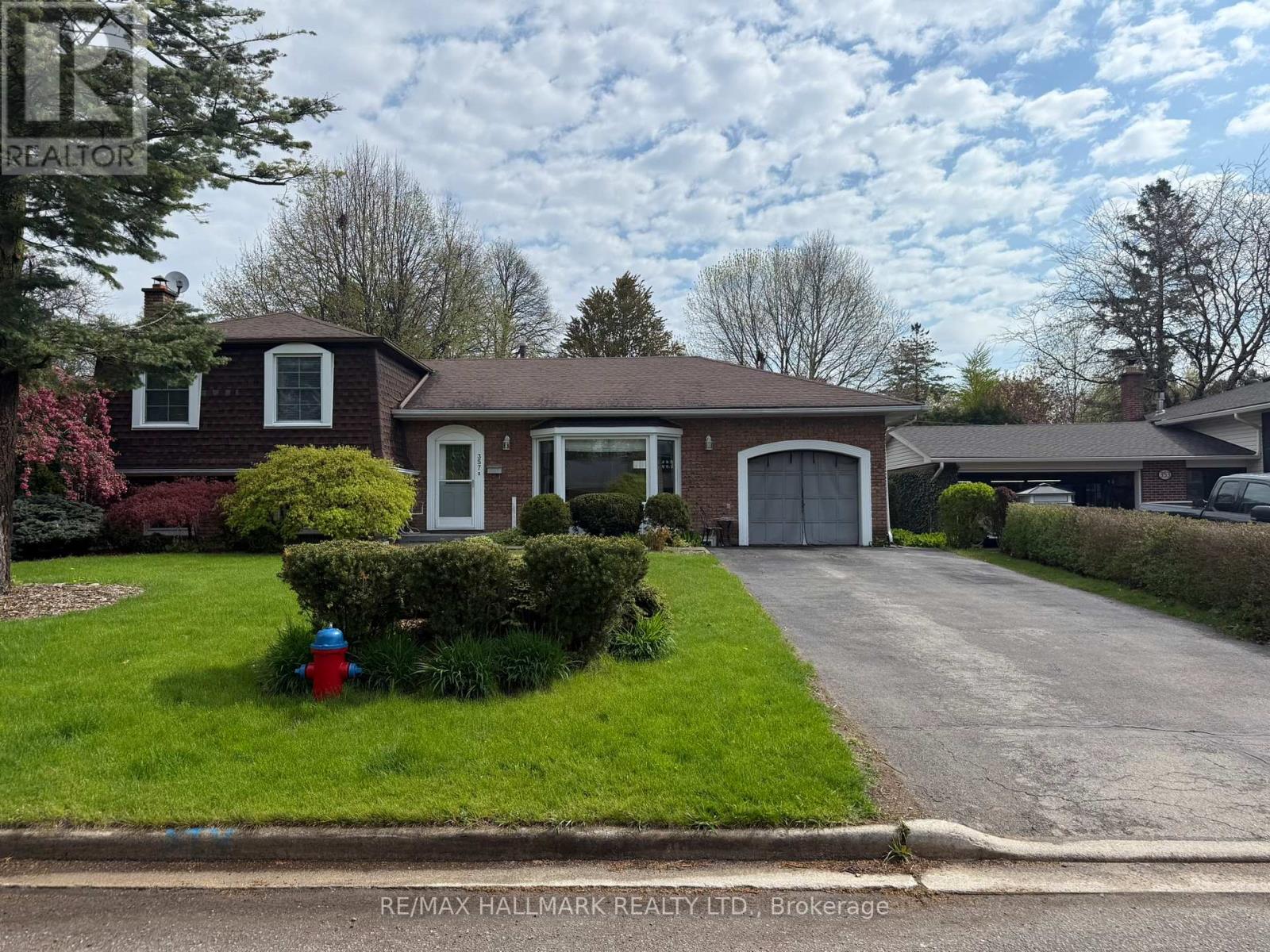 357 MONICA CRESCENT, Burlington, Ontario