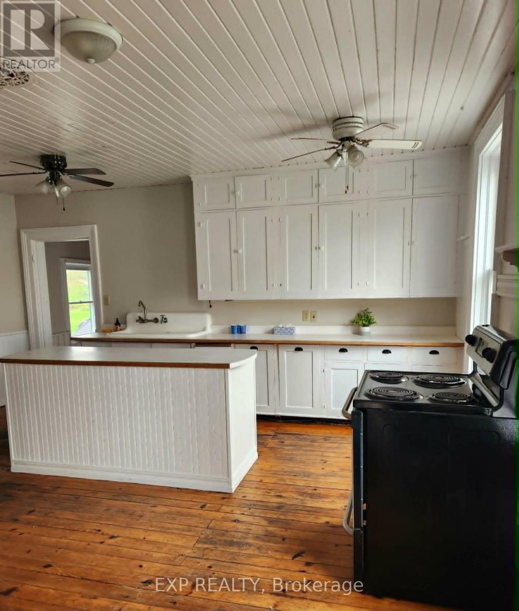 10577 Moun Main Street, North Dundas, Ontario  K0E 1W0 - Photo 26 - X13087712
