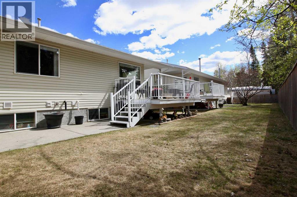 15, 180 Park Drive, Whitecourt, Alberta  T7S 1S5 - Photo 17 - A2310071