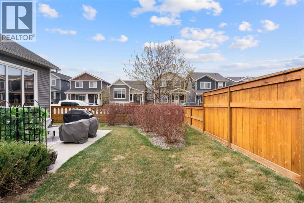 25 Fireside Landing, Cochrane, Alberta  T4C 0V9 - Photo 46 - A2285252
