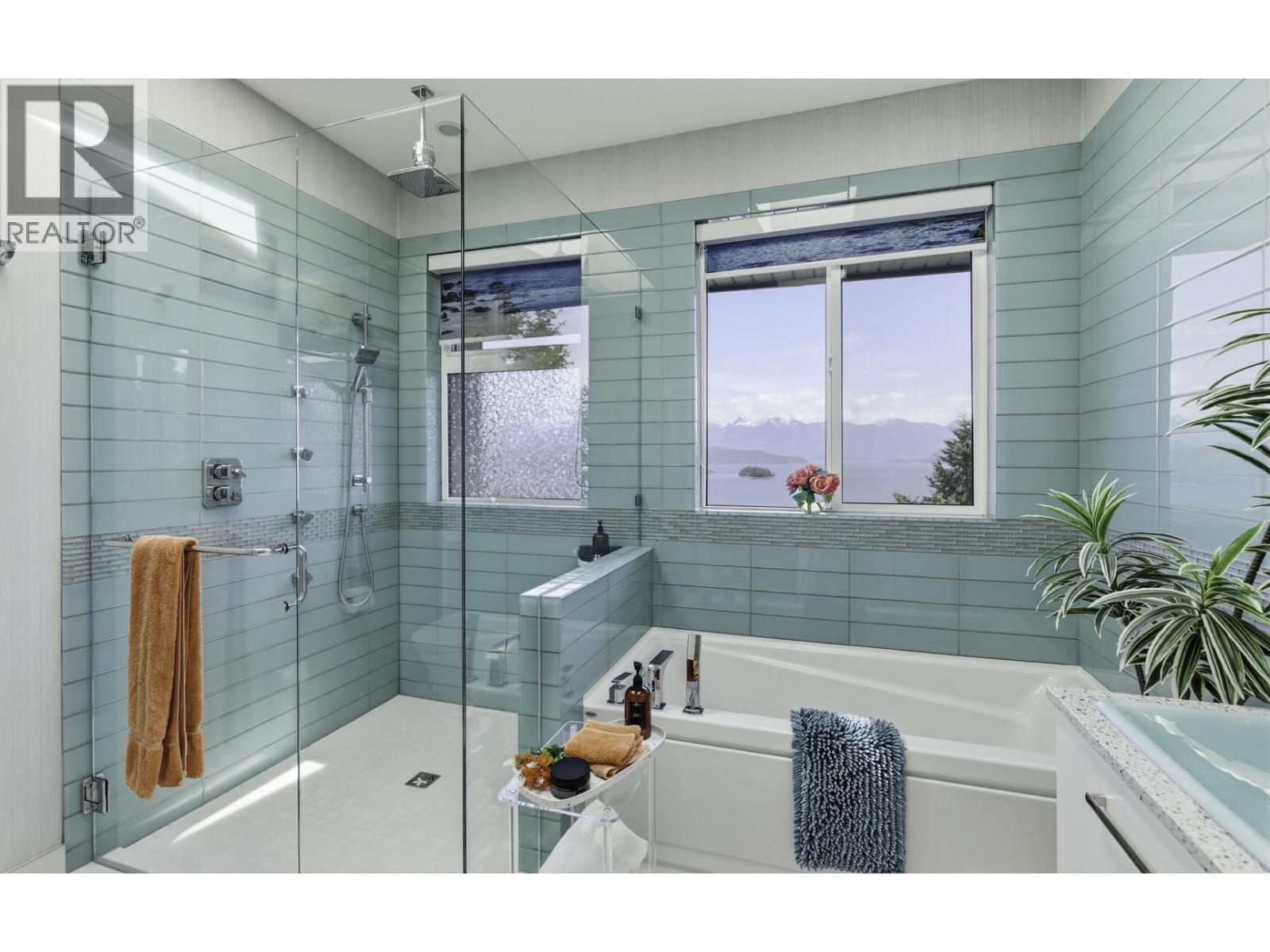 1242 St Andrews Road, Gibsons, British Columbia  V0N 1V1 - Photo 22 - R3121695