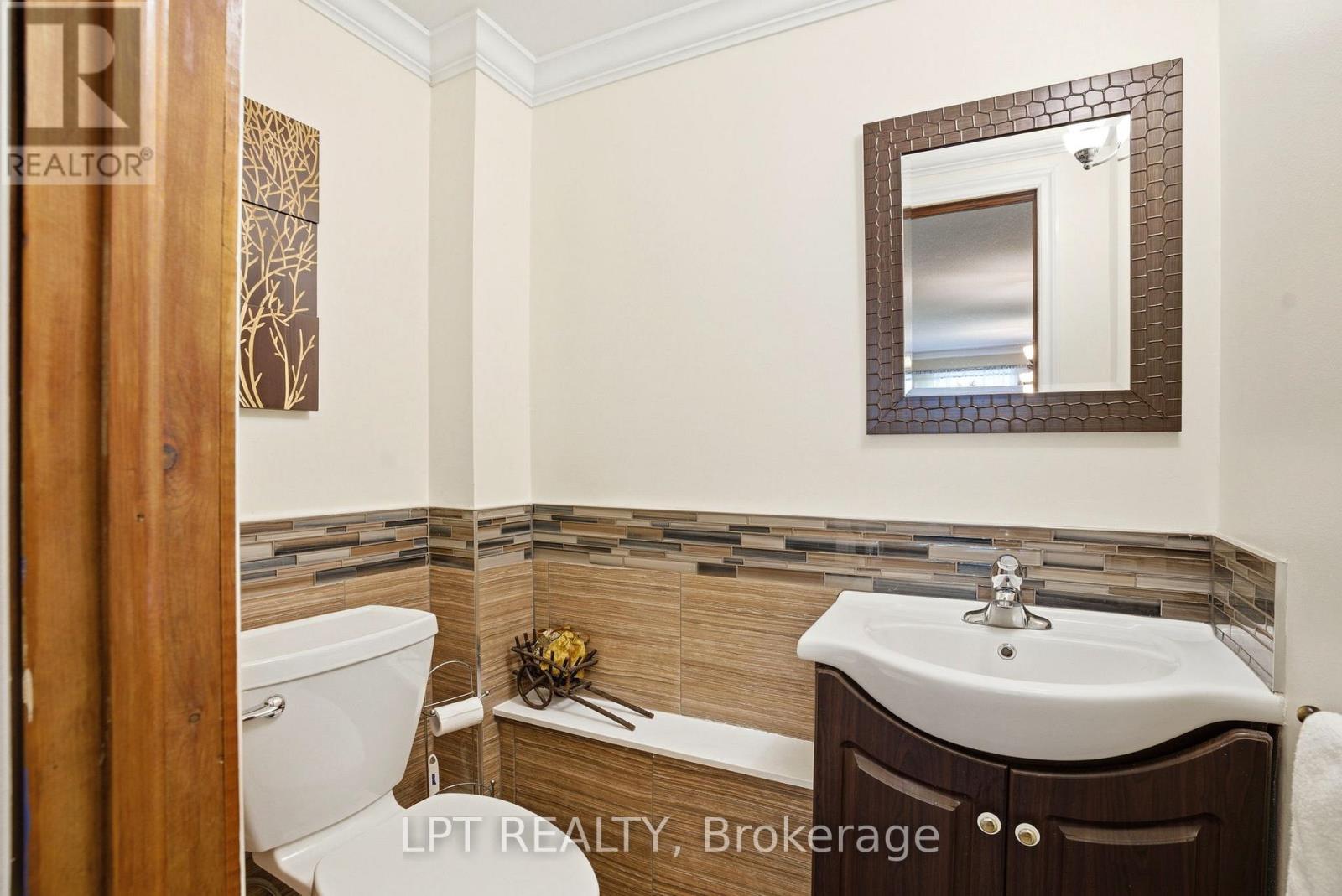 9996 Huron Street, Lambton Shores, Ontario  N0M 2L0 - Photo 14 - X13124180