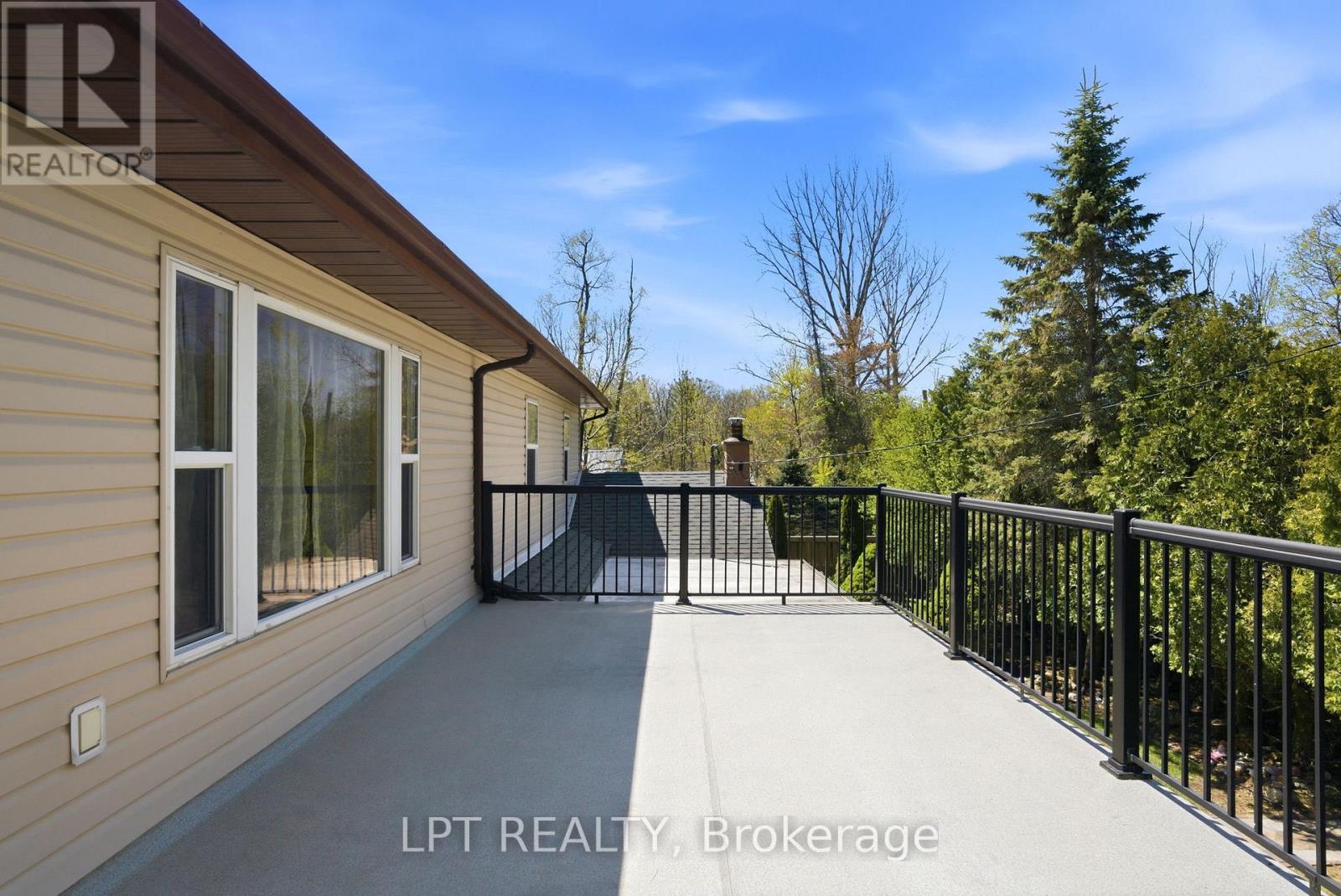 9996 Huron Street, Lambton Shores, Ontario  N0M 2L0 - Photo 32 - X13124180