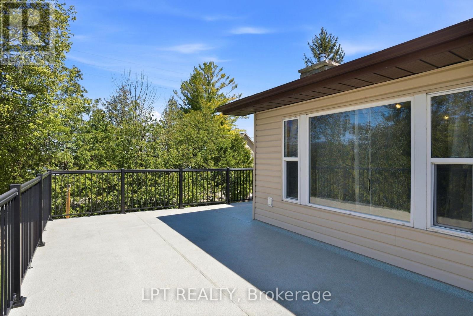 9996 Huron Street, Lambton Shores, Ontario  N0M 2L0 - Photo 33 - X13124180
