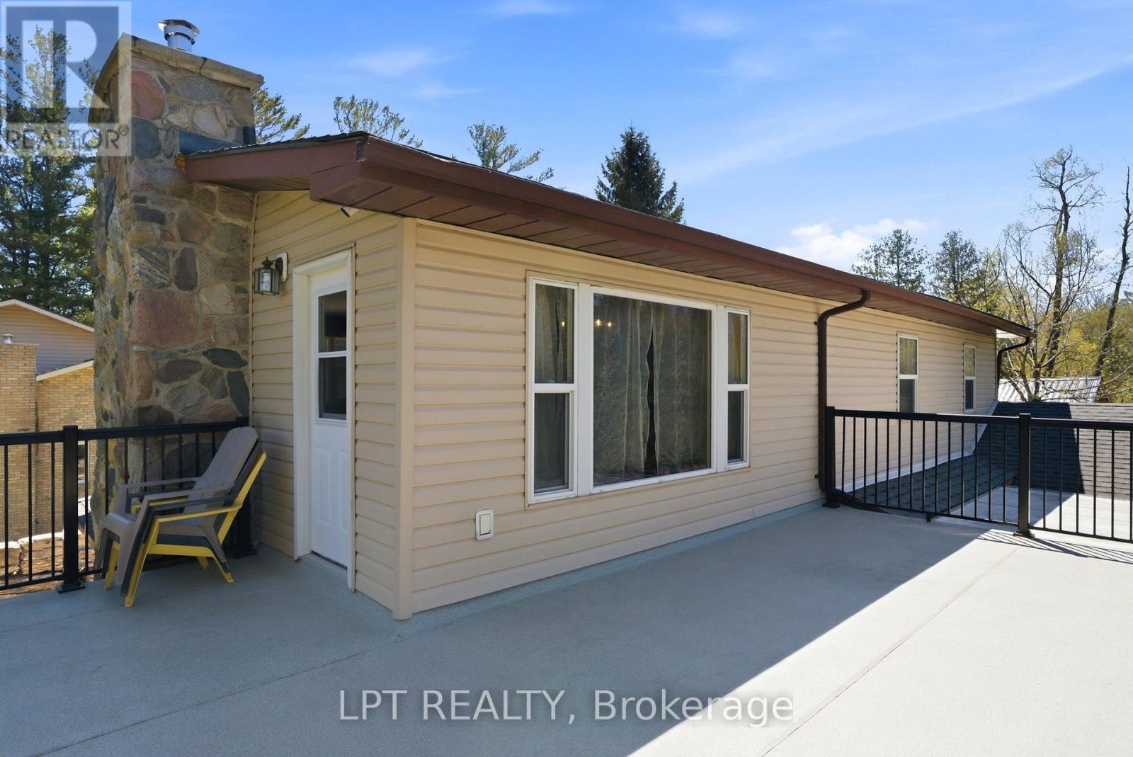 9996 Huron Street, Lambton Shores, Ontario  N0M 2L0 - Photo 35 - X13124180
