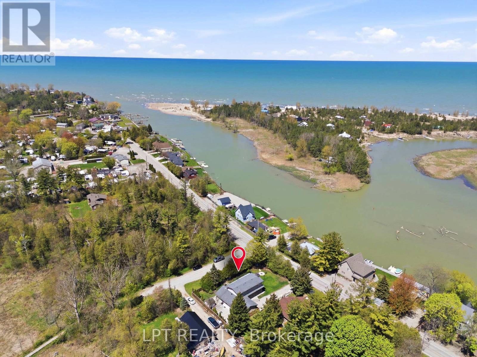 9996 Huron Street, Lambton Shores, Ontario  N0M 2L0 - Photo 4 - X13124180
