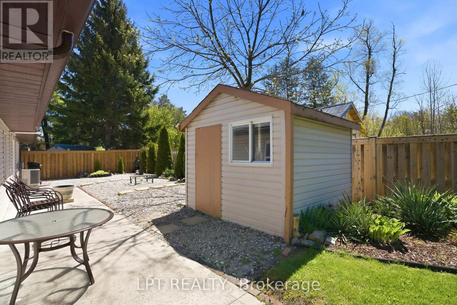 9996 Huron Street, Lambton Shores, Ontario  N0M 2L0 - Photo 42 - X13124180