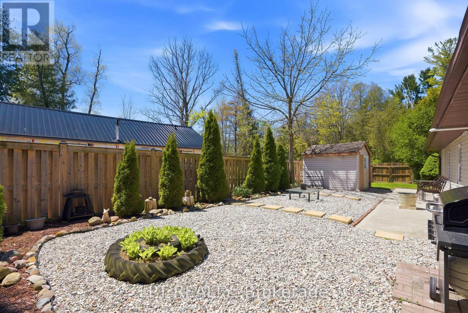 9996 Huron Street, Lambton Shores, Ontario  N0M 2L0 - Photo 43 - X13124180