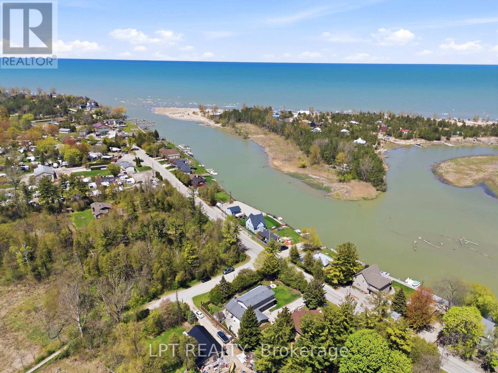 9996 Huron Street, Lambton Shores, Ontario  N0M 2L0 - Photo 46 - X13124180