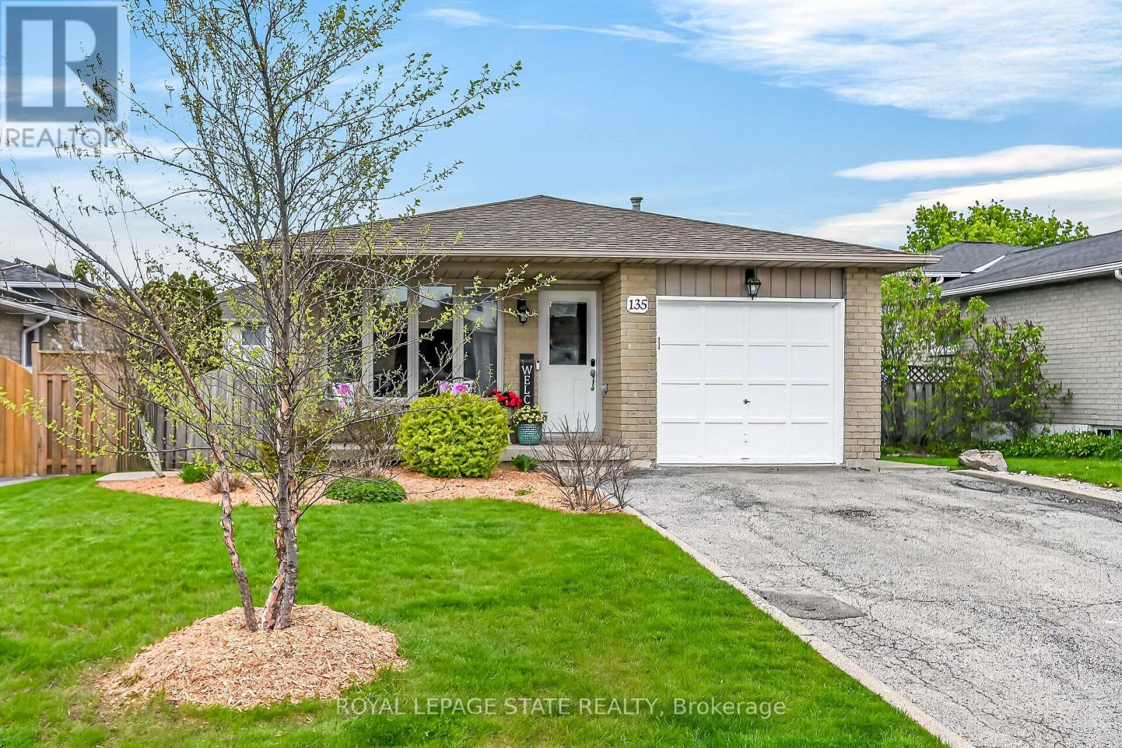 135 INDEPENDENCE DRIVE, Hamilton, Ontario