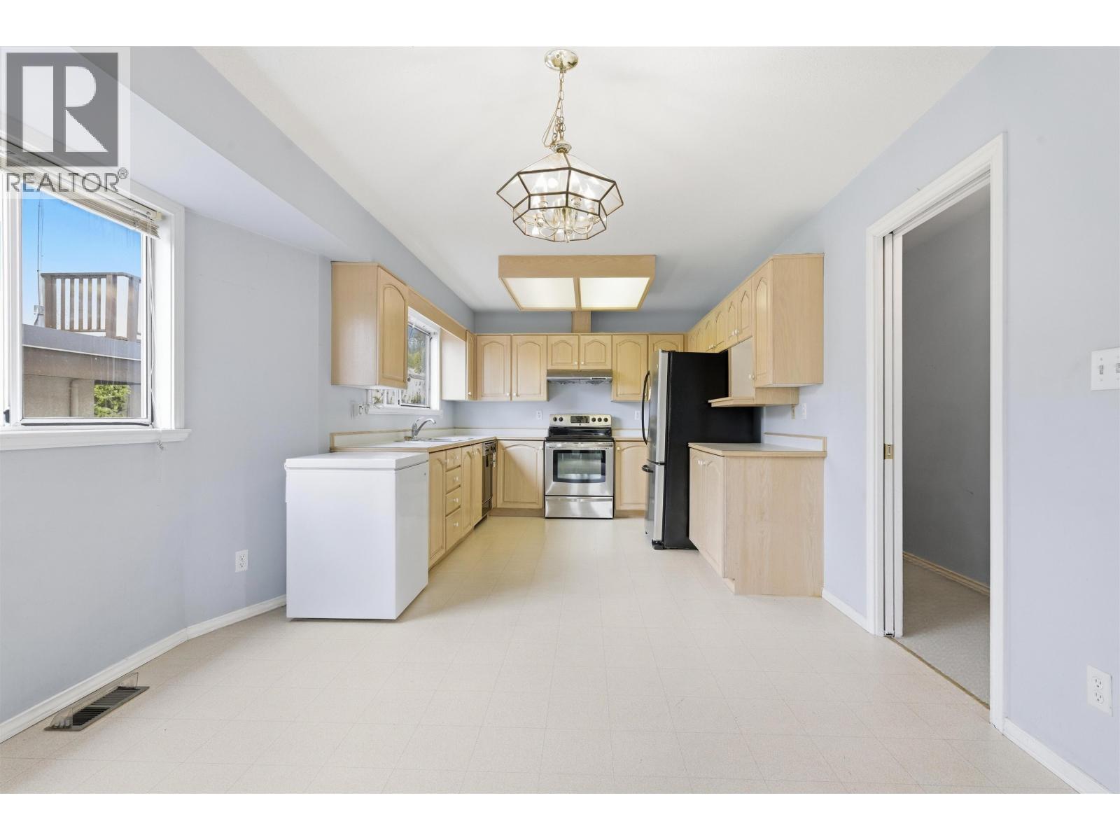 1227 12th Street, West Vancouver, British Columbia  V7T 2N6 - Photo 9 - R3122638