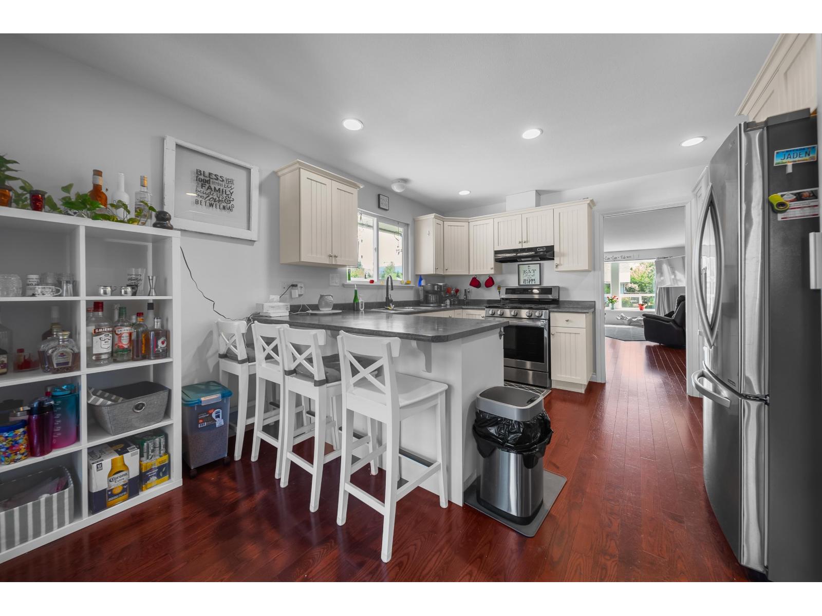 7517 Murray Street, Mission, British Columbia V2V 4A9 - Photo 11 - R3122426