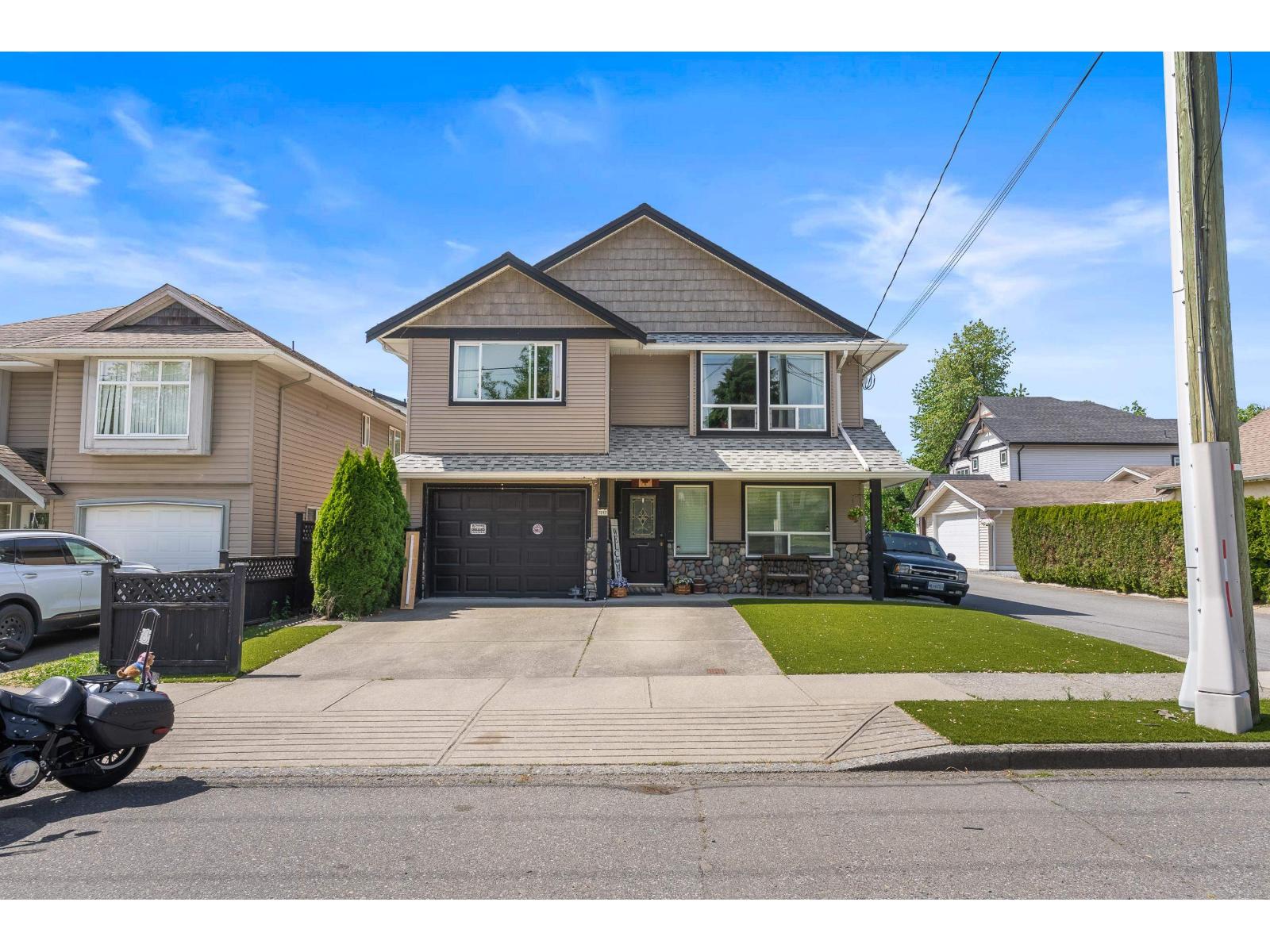 7517 Murray Street, Mission, British Columbia V2V 4A9 - Photo 1 - R3122426