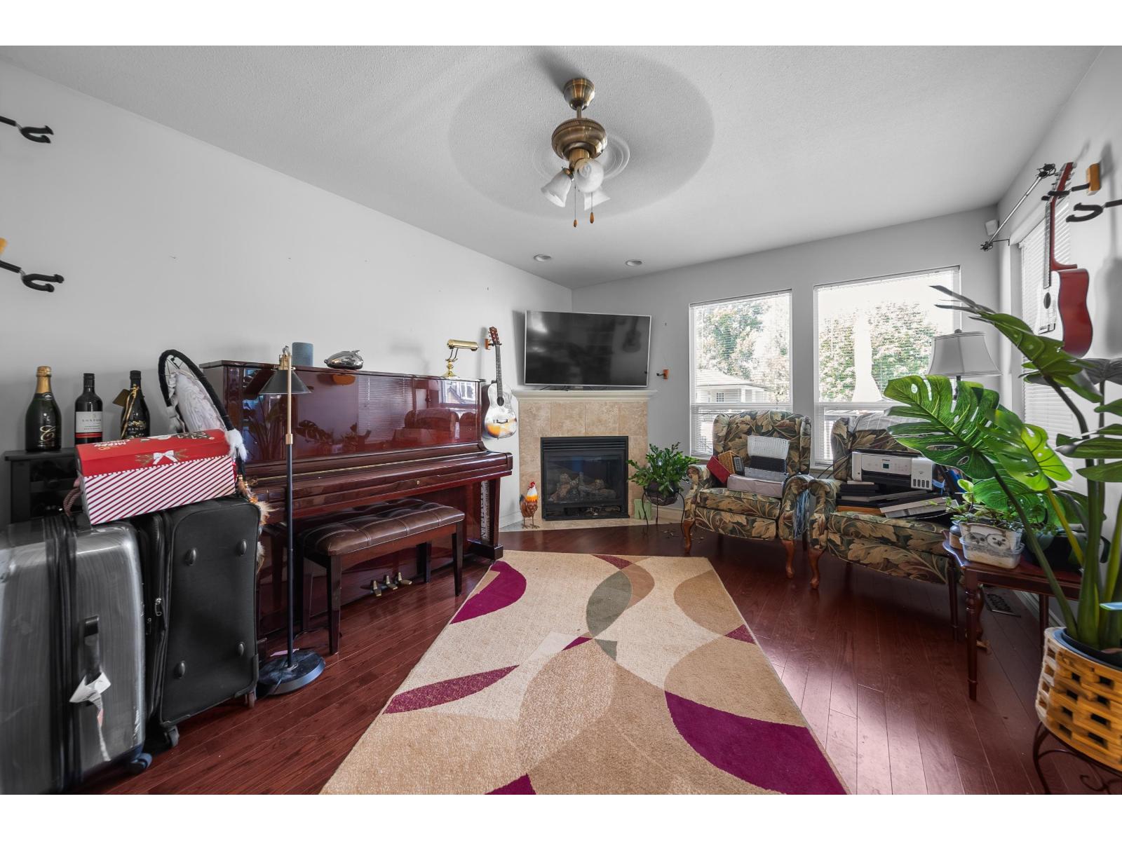 7517 Murray Street, Mission, British Columbia V2V 4A9 - Photo 13 - R3122426