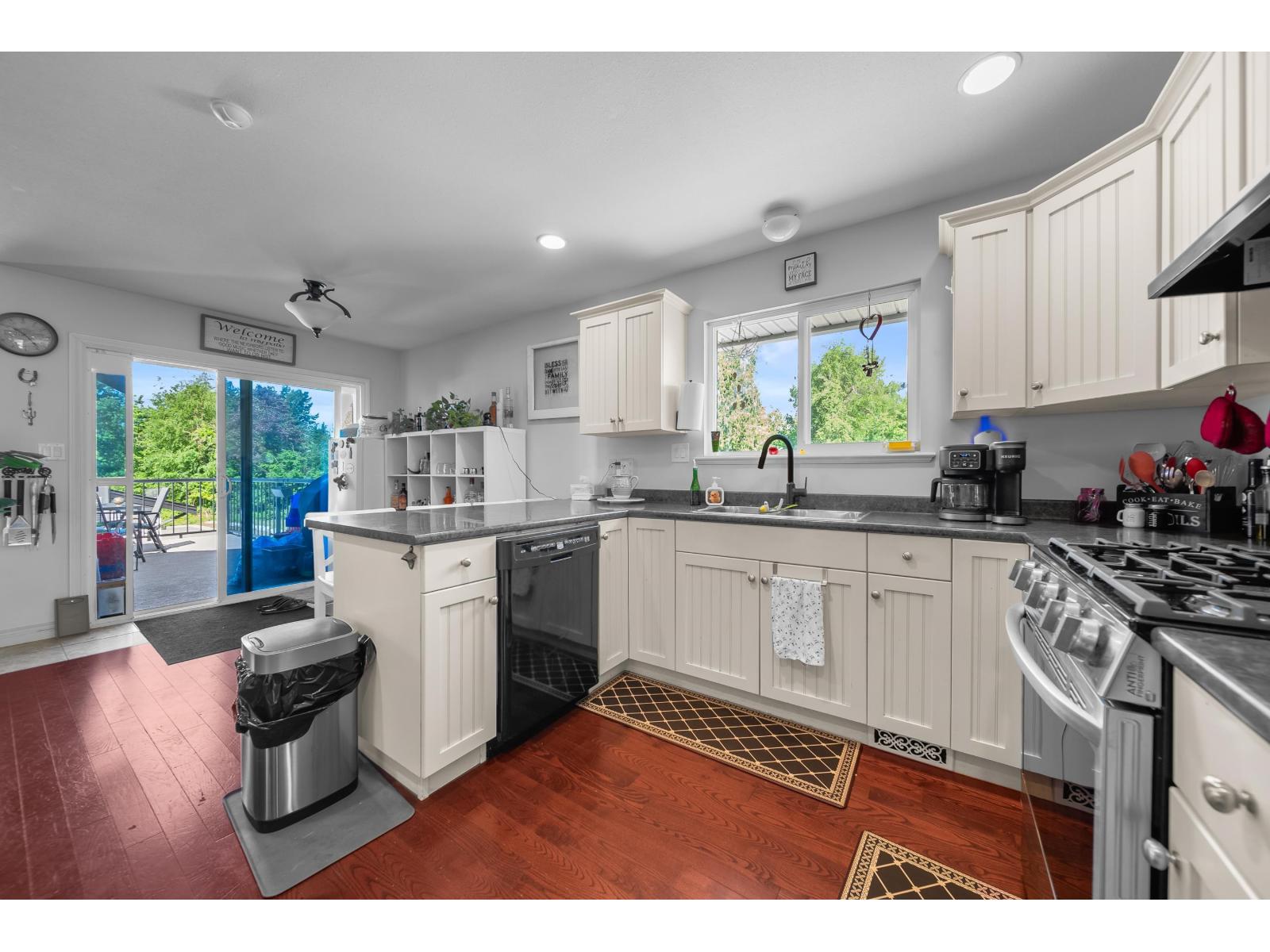 7517 Murray Street, Mission, British Columbia V2V 4A9 - Photo 9 - R3122426