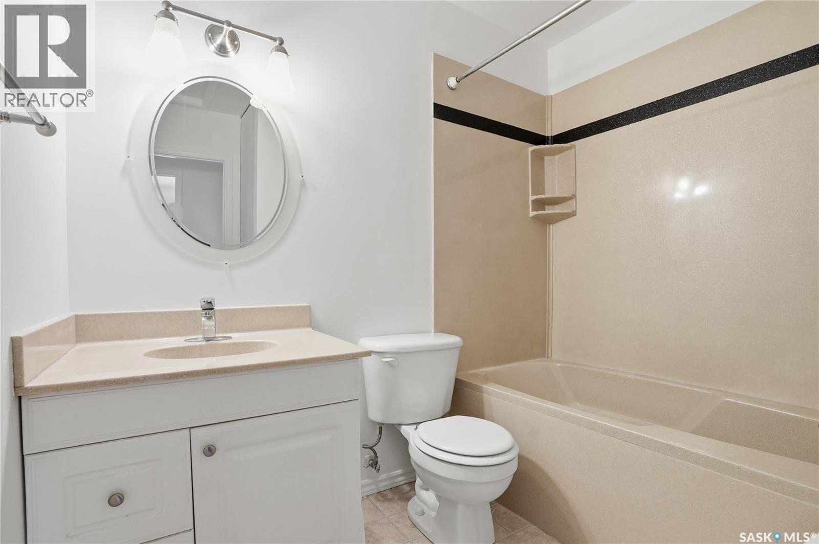 1044 East Centre, Saskatoon, Saskatchewan  S7J 3A3 - Photo 18 - SK035856