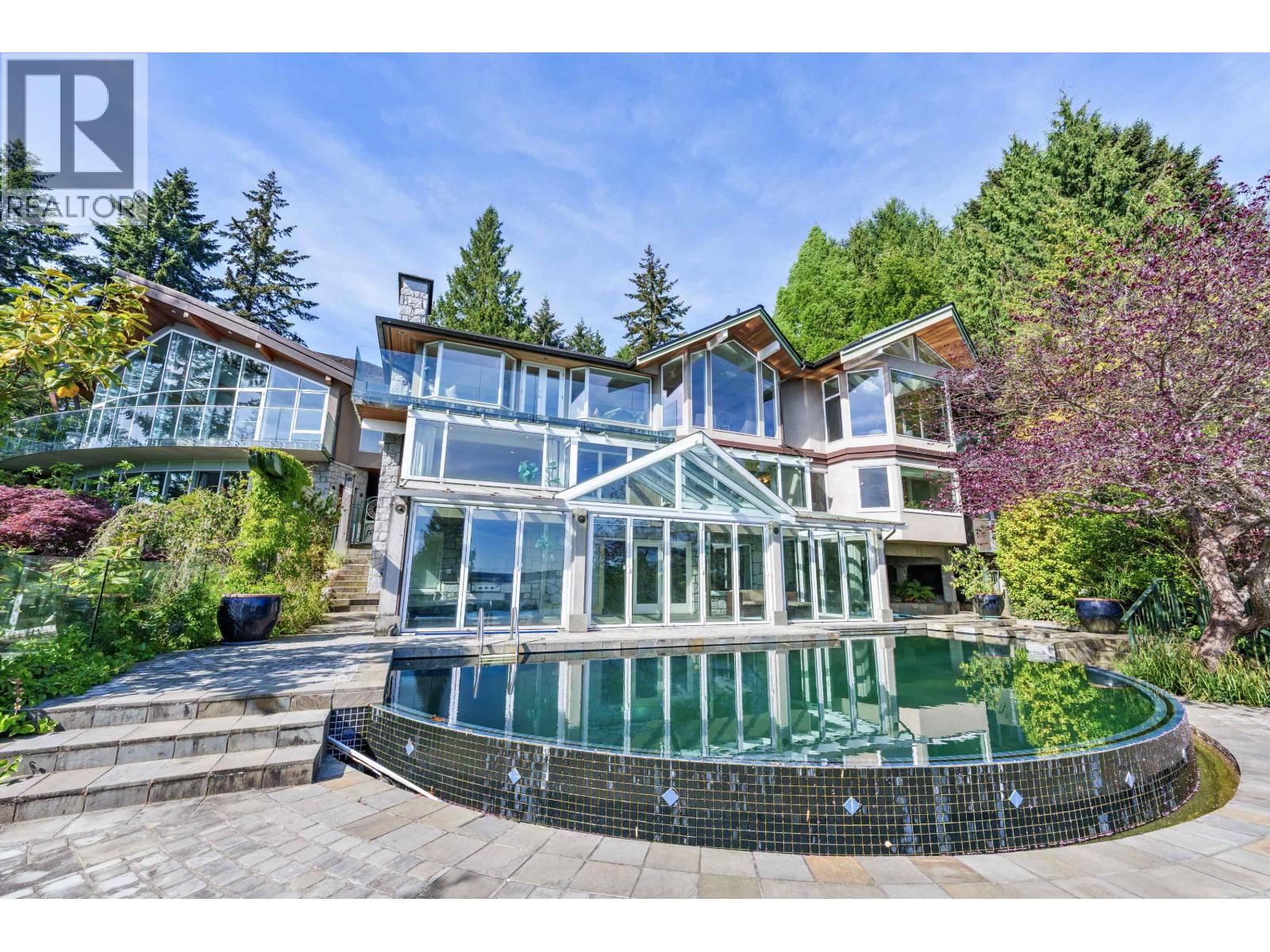 4253 ROCKBANK PLACE, West Vancouver, British Columbia