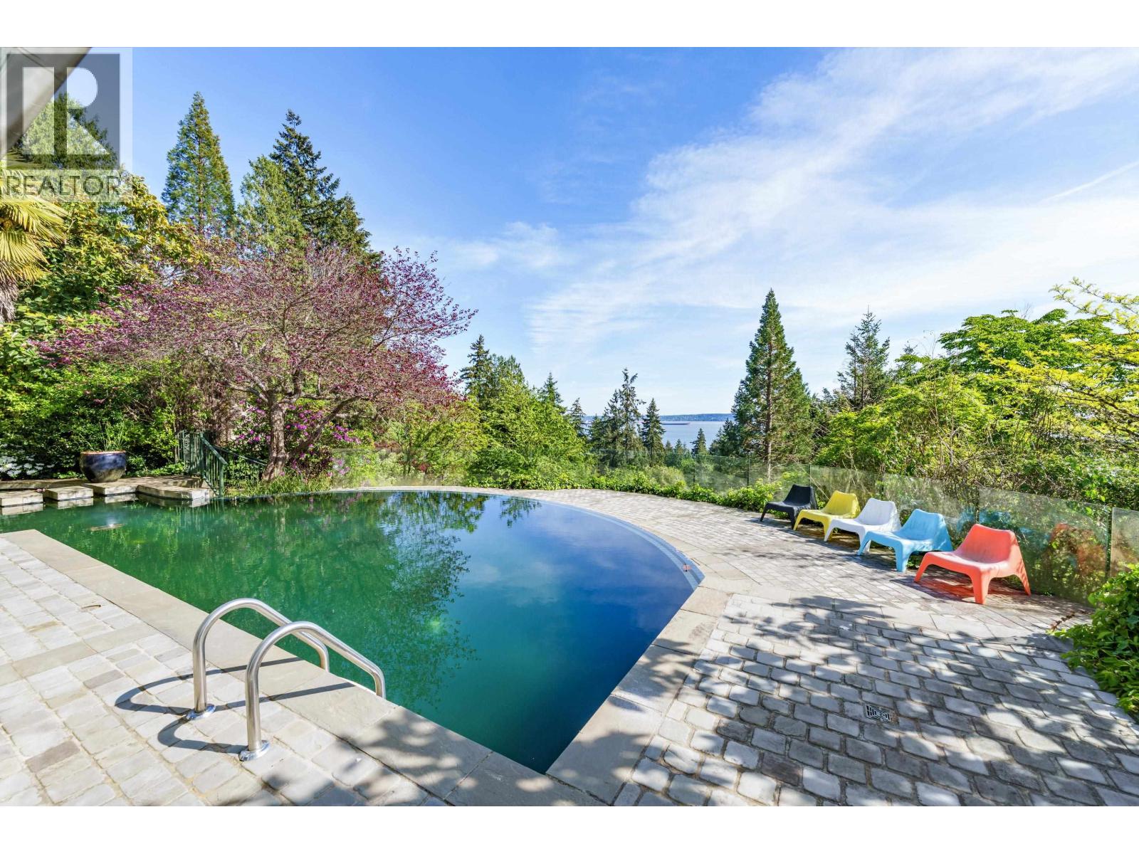 4253 Rockbank Place, West Vancouver, British Columbia  V7W 1A8 - Photo 37 - R3122931
