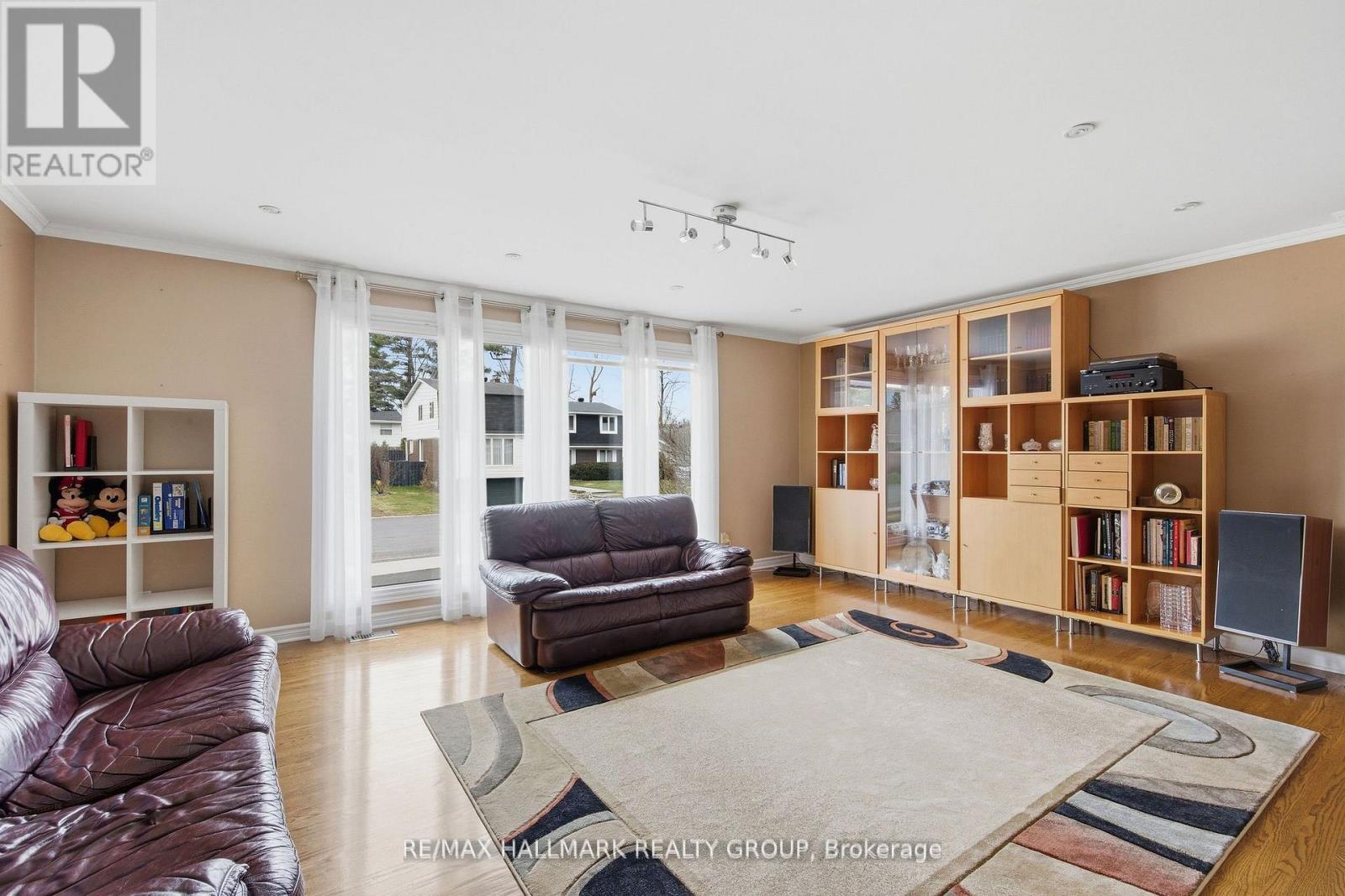 23 Riverbrook Road, Ottawa, Ontario  K2H 7W7 - Photo 4 - X13124158
