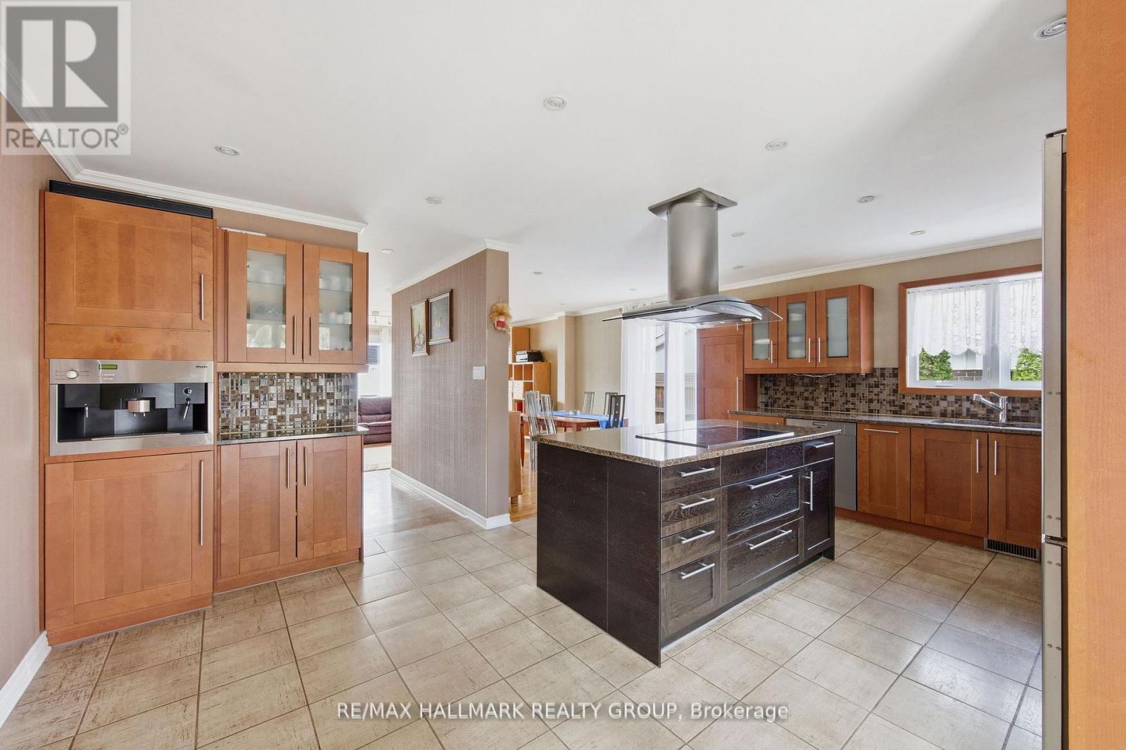 23 Riverbrook Road, Ottawa, Ontario  K2H 7W7 - Photo 7 - X13124158