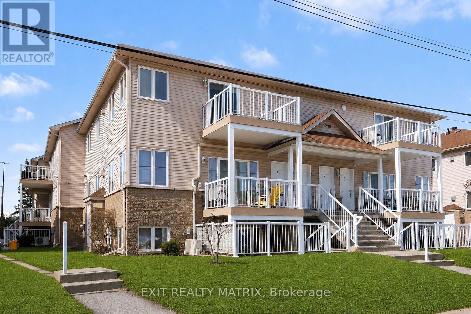 2 - 1238 Marenger Street, Ottawa, Ontario  K1C 1S2 - Photo 2 - X13124196