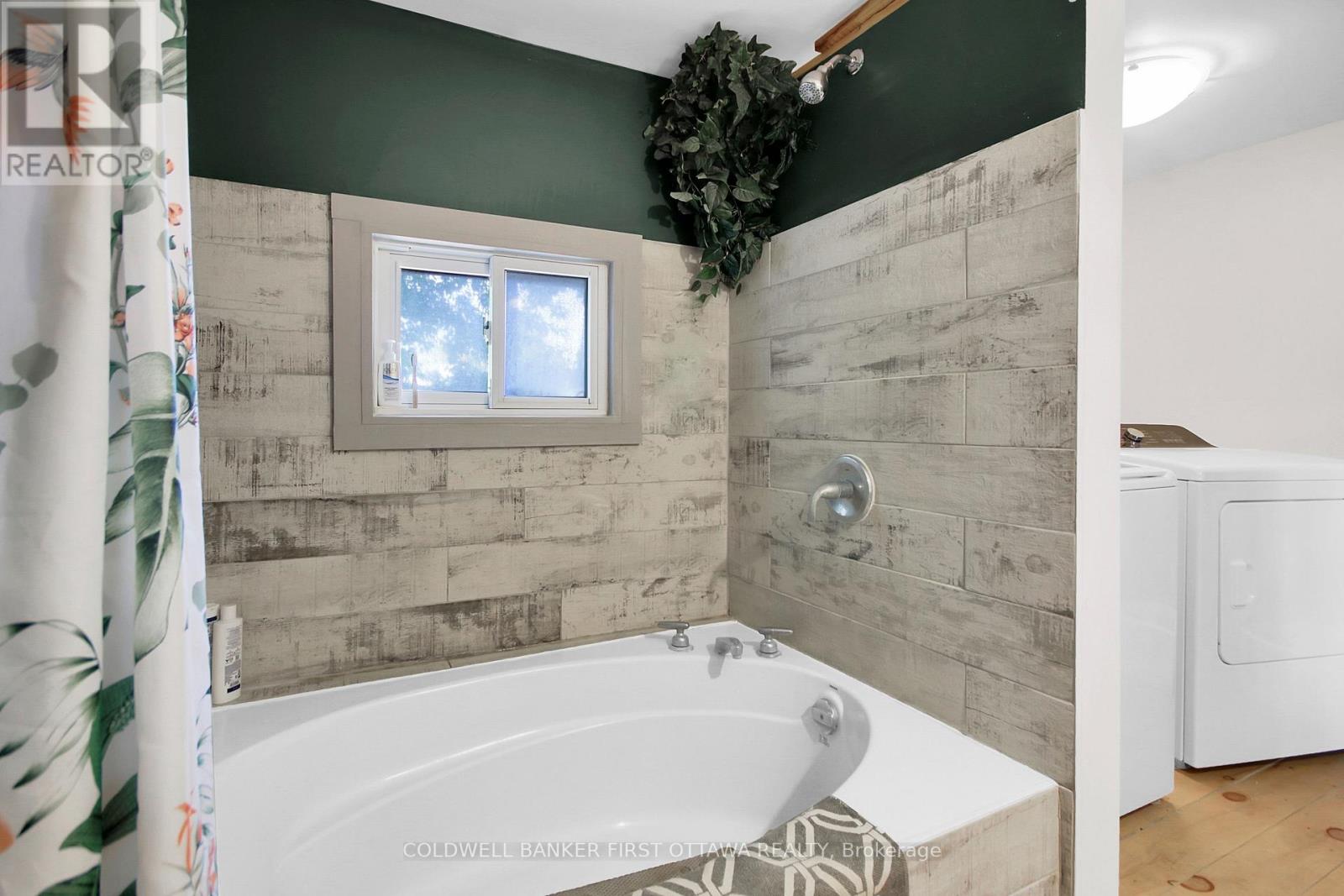 6 Fetherston Lane, North Grenville, Ontario  K0G 1J0 - Photo 14 - X13124236