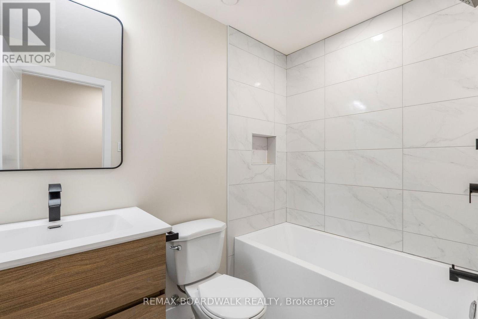 B - 1348 Avenue Q Avenue, Ottawa, Ontario  K1G 0B6 - Photo 14 - X13124262