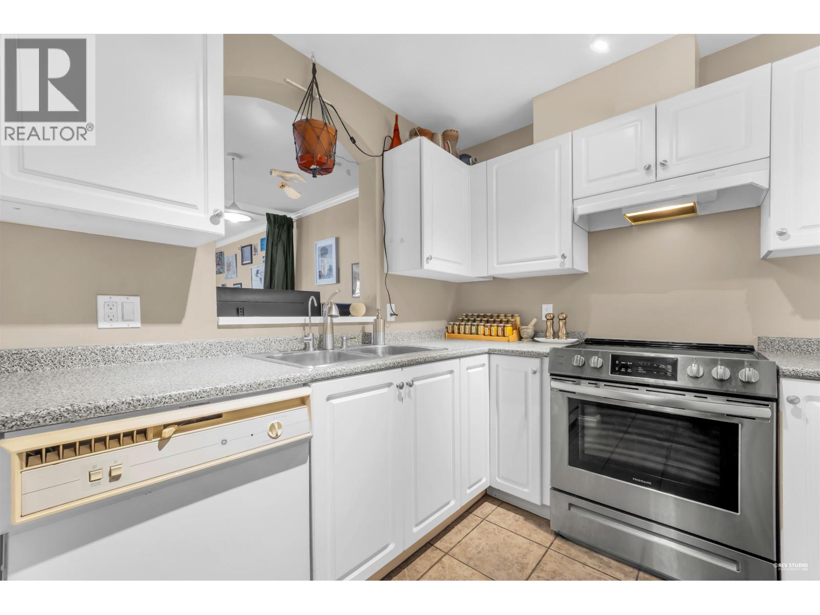 206 3638 Rae Avenue, Vancouver, British Columbia  V5R 2P5 - Photo 7 - R3113863
