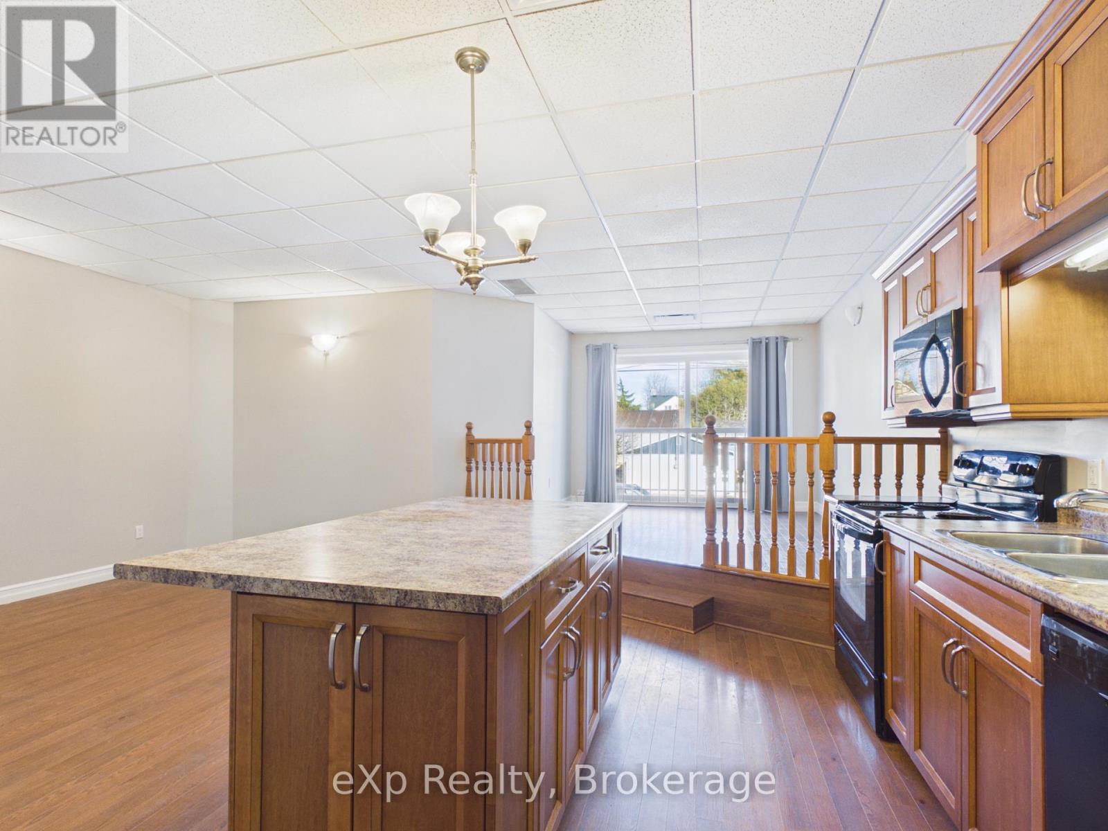 2 - 807 QUEEN STREET, Kincardine, Ontario