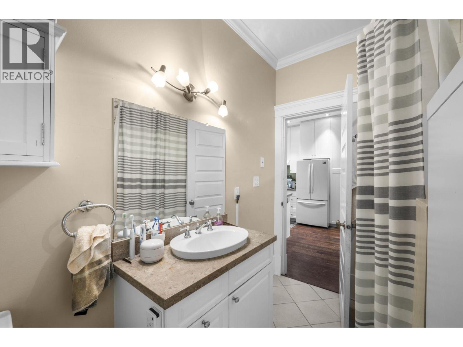 3707 Inverness Street, Vancouver, British Columbia  V5V 4V8 - Photo 11 - R3121779