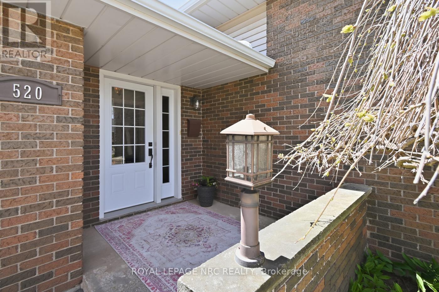 520 Clarence Street, Port Colborne, Ontario  L3K 3H5 - Photo 2 - X13124154