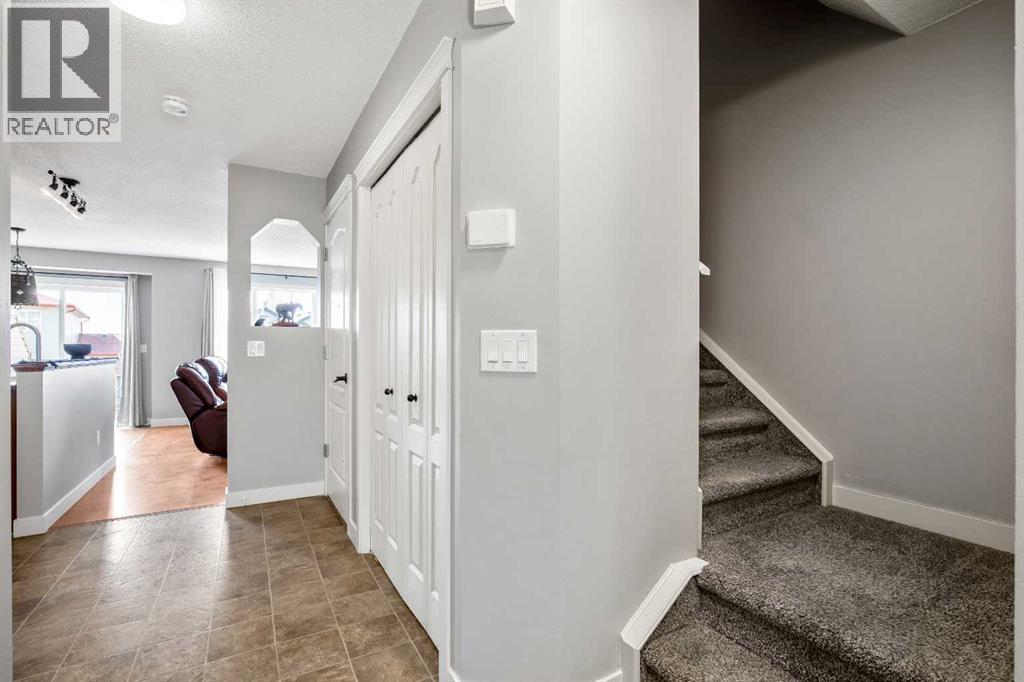 146 Aspen Mews, Strathmore, Alberta  T1P 1X7 - Photo 6 - A2305918