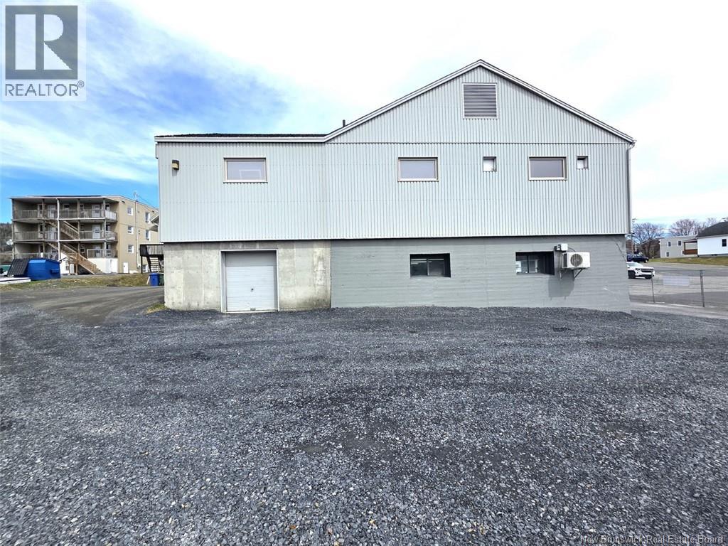 296 Victoria Street, Edmundston, New Brunswick  E3V 2H9 - Photo 39 - NB130719