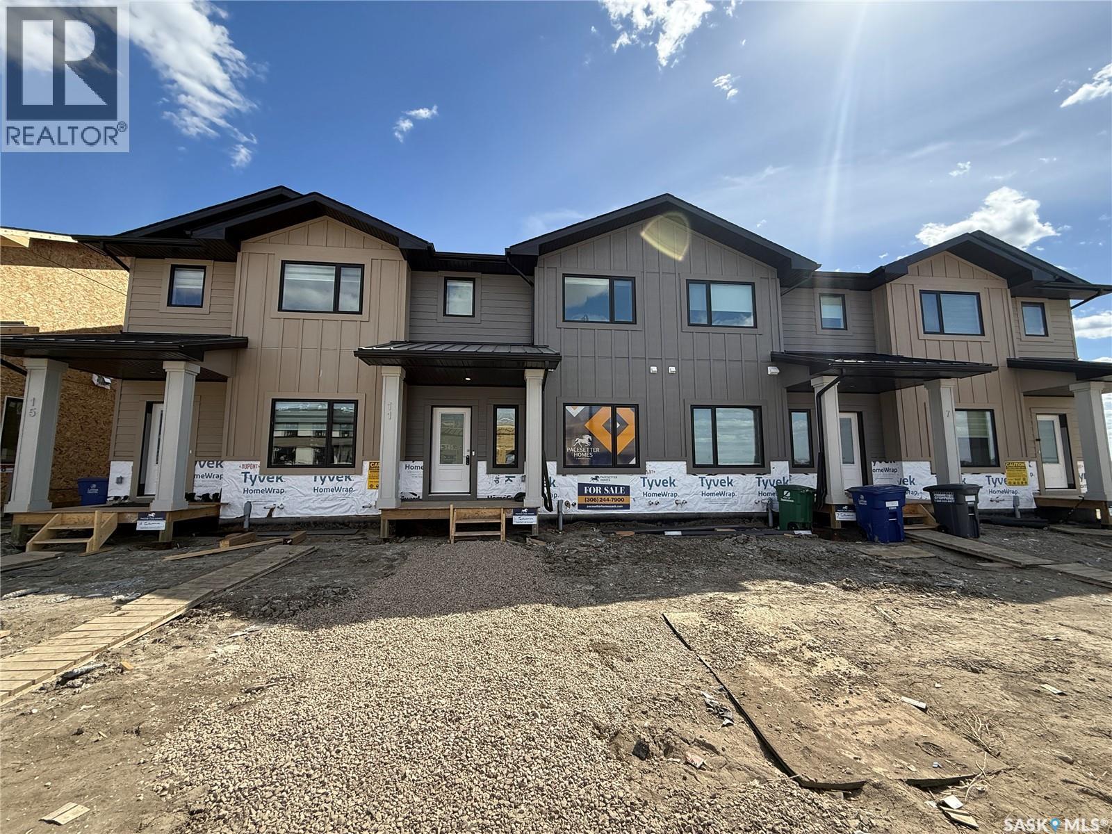 23 Taskamanwa Terrace, Saskatoon, Saskatchewan  S7V 0Y4 - Photo 1 - SK029780