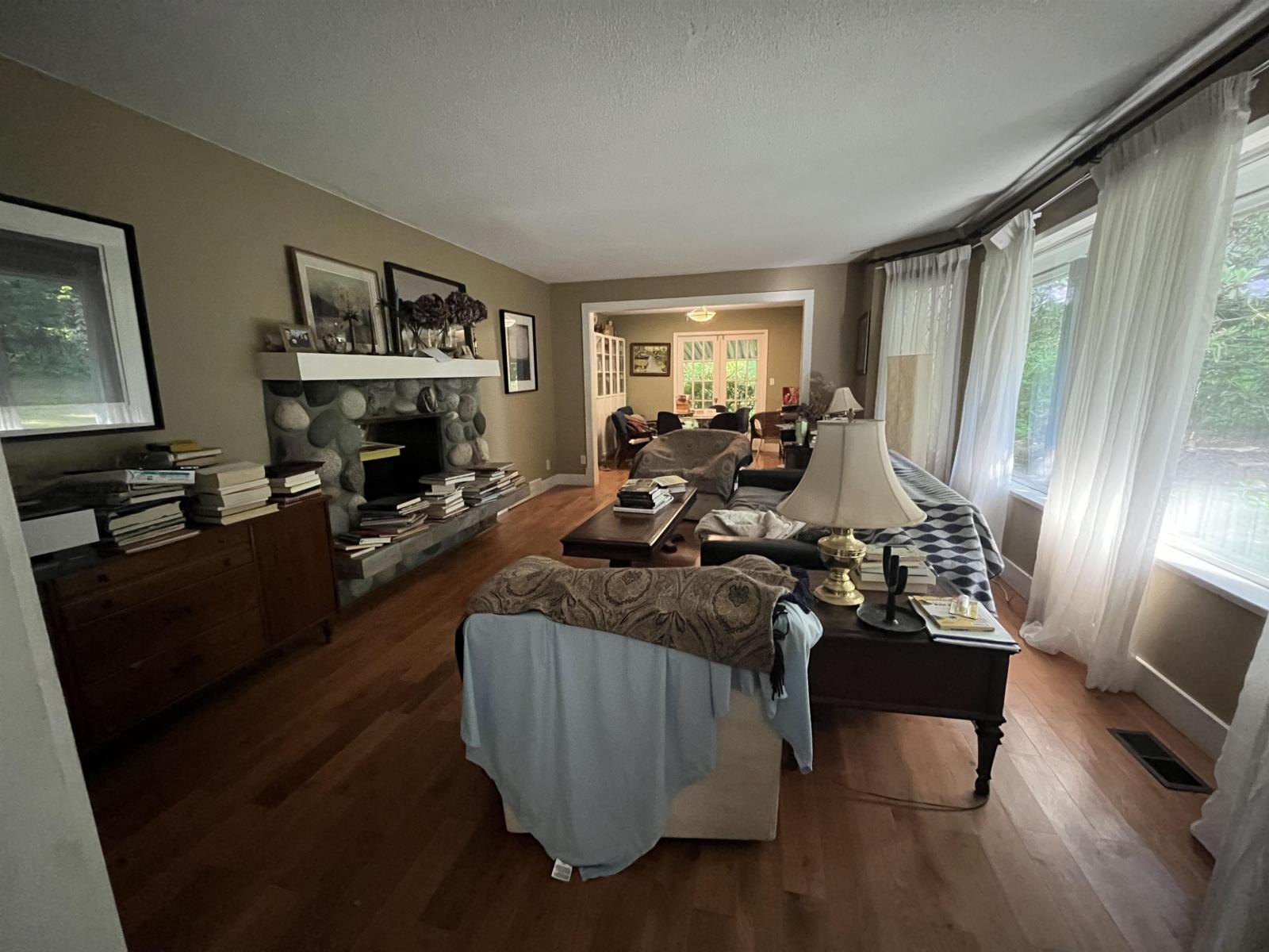 13715 28 Avenue, Surrey, British Columbia  V4P 1T7 - Photo 4 - R3001072