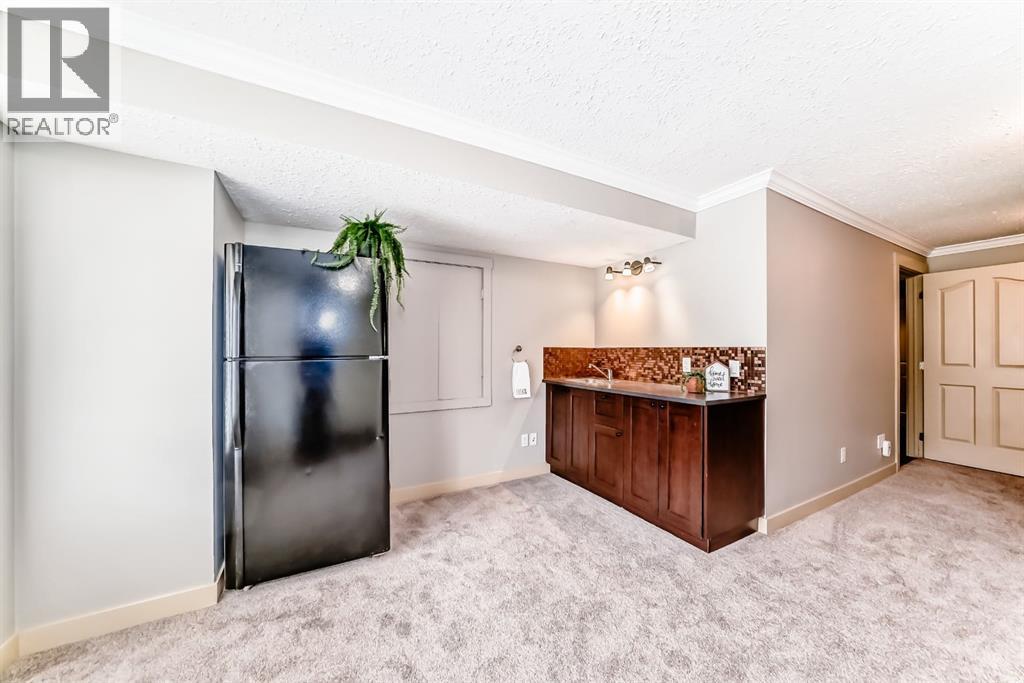 237 Rainbow Falls Drive, Chestermere, Alberta  T1X 0B1 - Photo 18 - A2310660