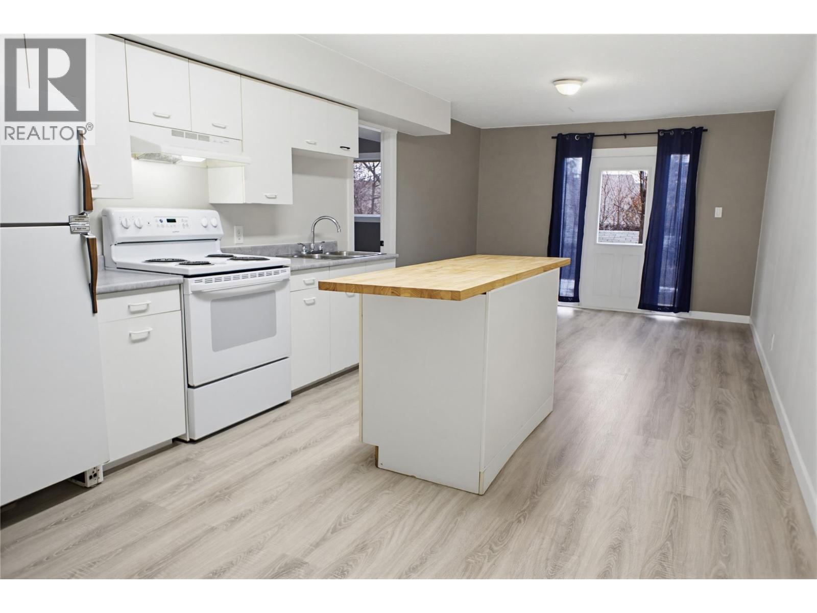 342 Monmouth Drive, Kamloops, British Columbia  V2E 1N7 - Photo 17 - 10387338
