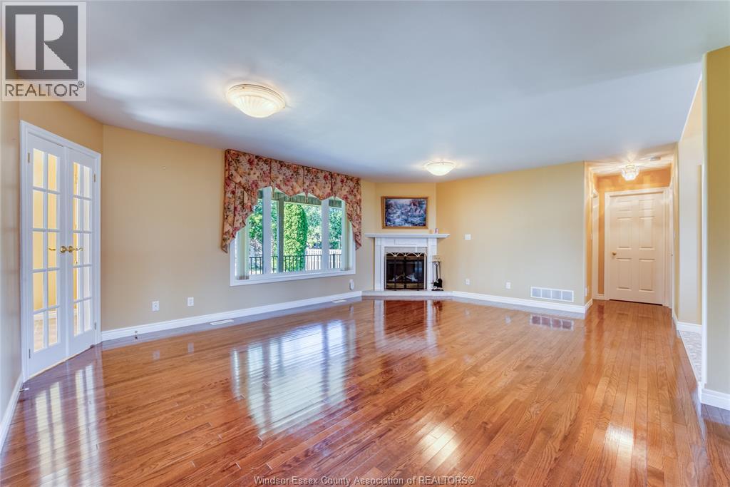 267 East Puce, Lakeshore, Ontario  N0R 1A0 - Photo 10 - 26011083