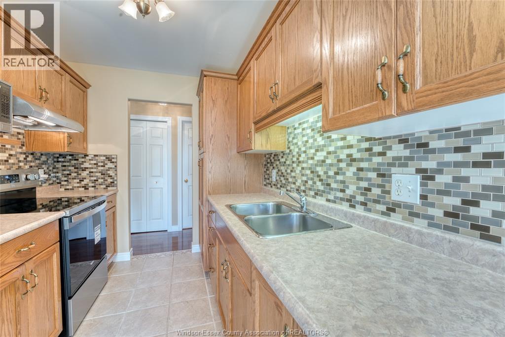 267 East Puce, Lakeshore, Ontario  N0R 1A0 - Photo 18 - 26011083