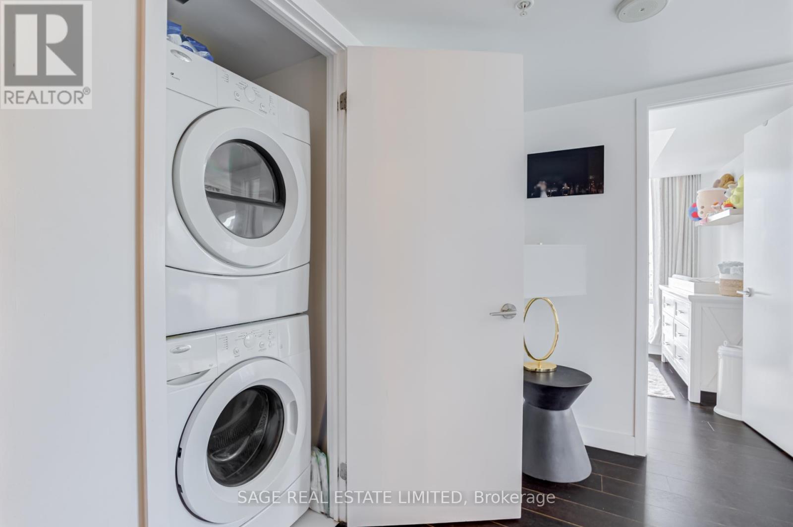 1504 - 295 Adelaide Street W, Toronto, Ontario  M5V 0L4 - Photo 18 - C13124234