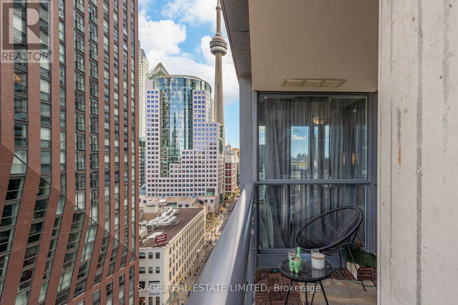 1504 - 295 Adelaide Street W, Toronto, Ontario  M5V 0L4 - Photo 19 - C13124234