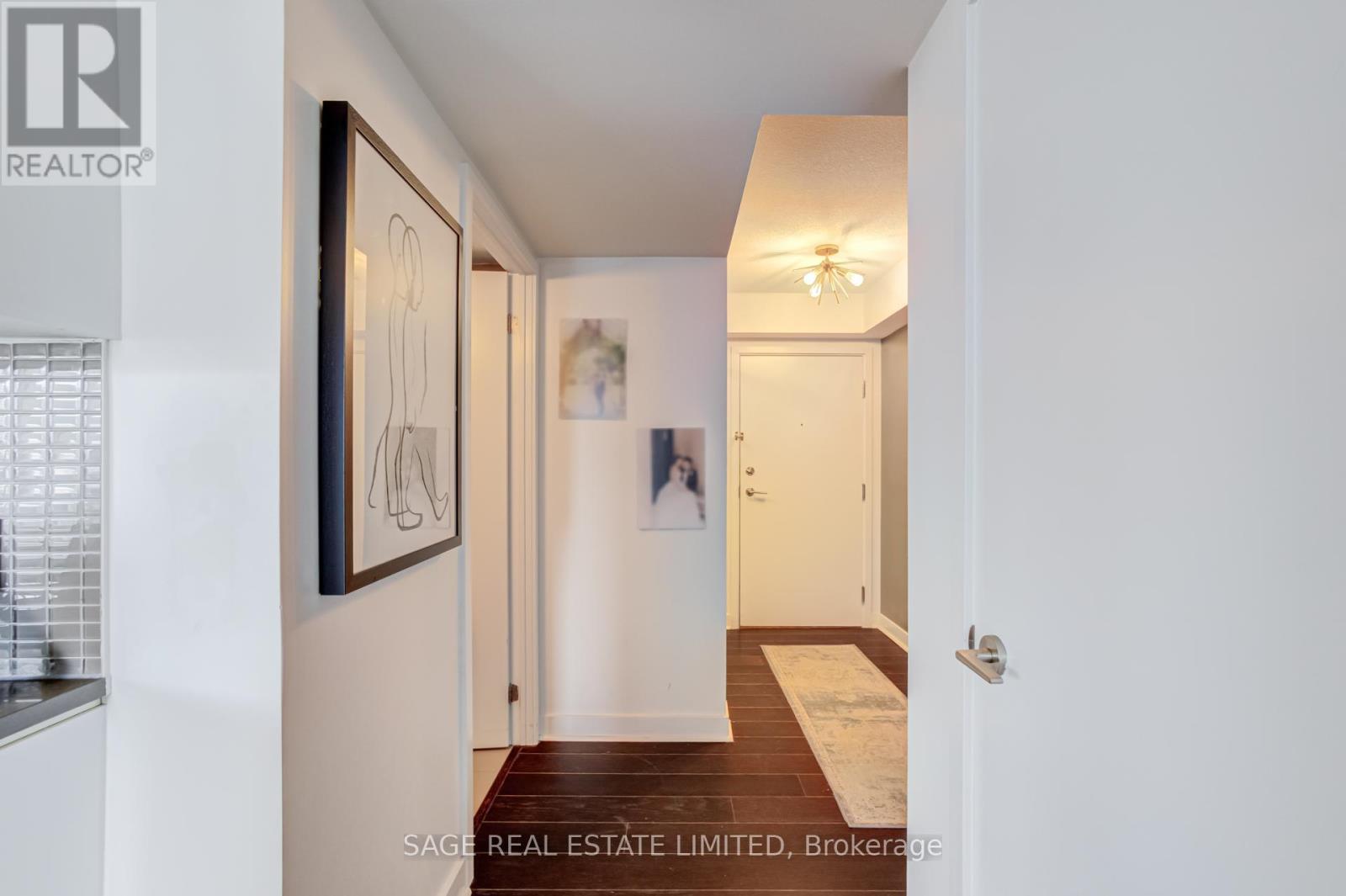 1504 - 295 Adelaide Street W, Toronto, Ontario  M5V 0L4 - Photo 4 - C13124234