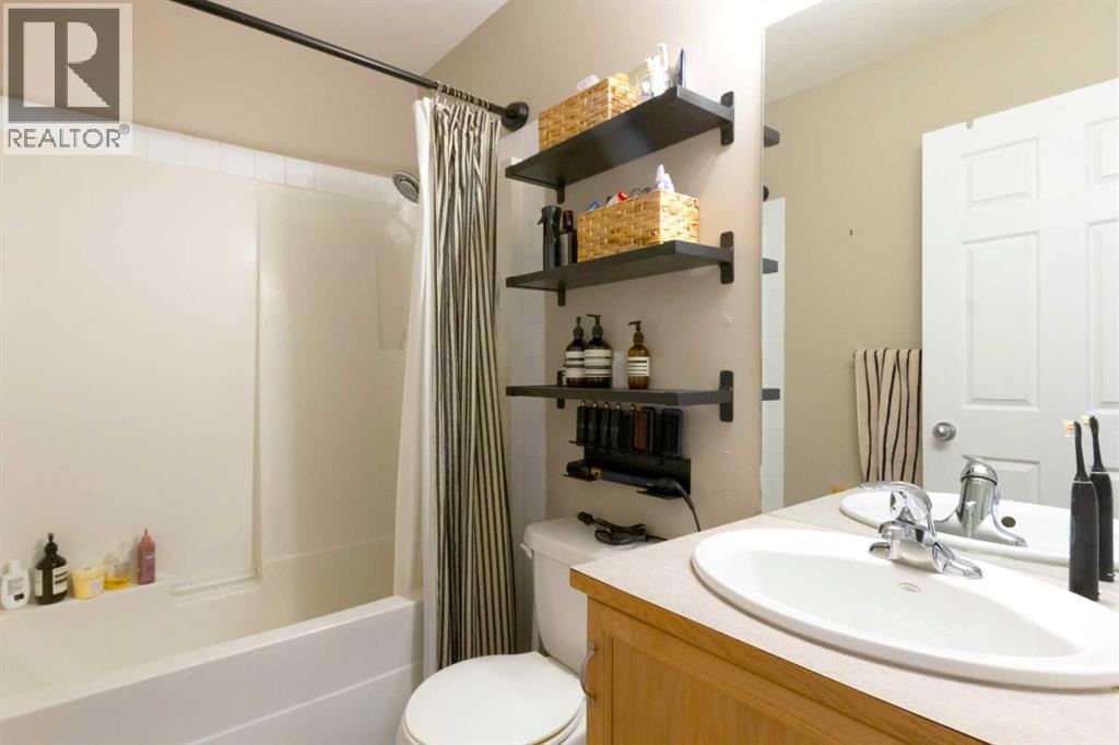 210, 112 Kananaskis Way, Canmore, Alberta  T1W 2X2 - Photo 19 - A2294146