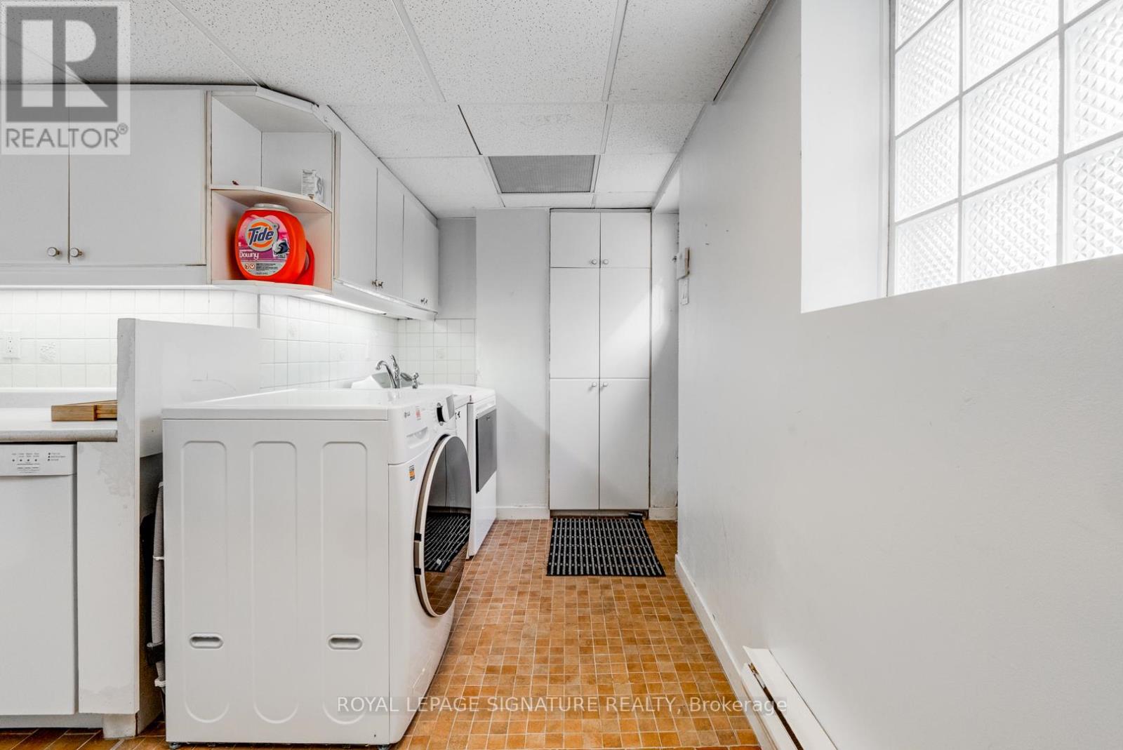 Lower - 529 Spadina Road, Toronto, Ontario  M5P 2W9 - Photo 3 - C13121870