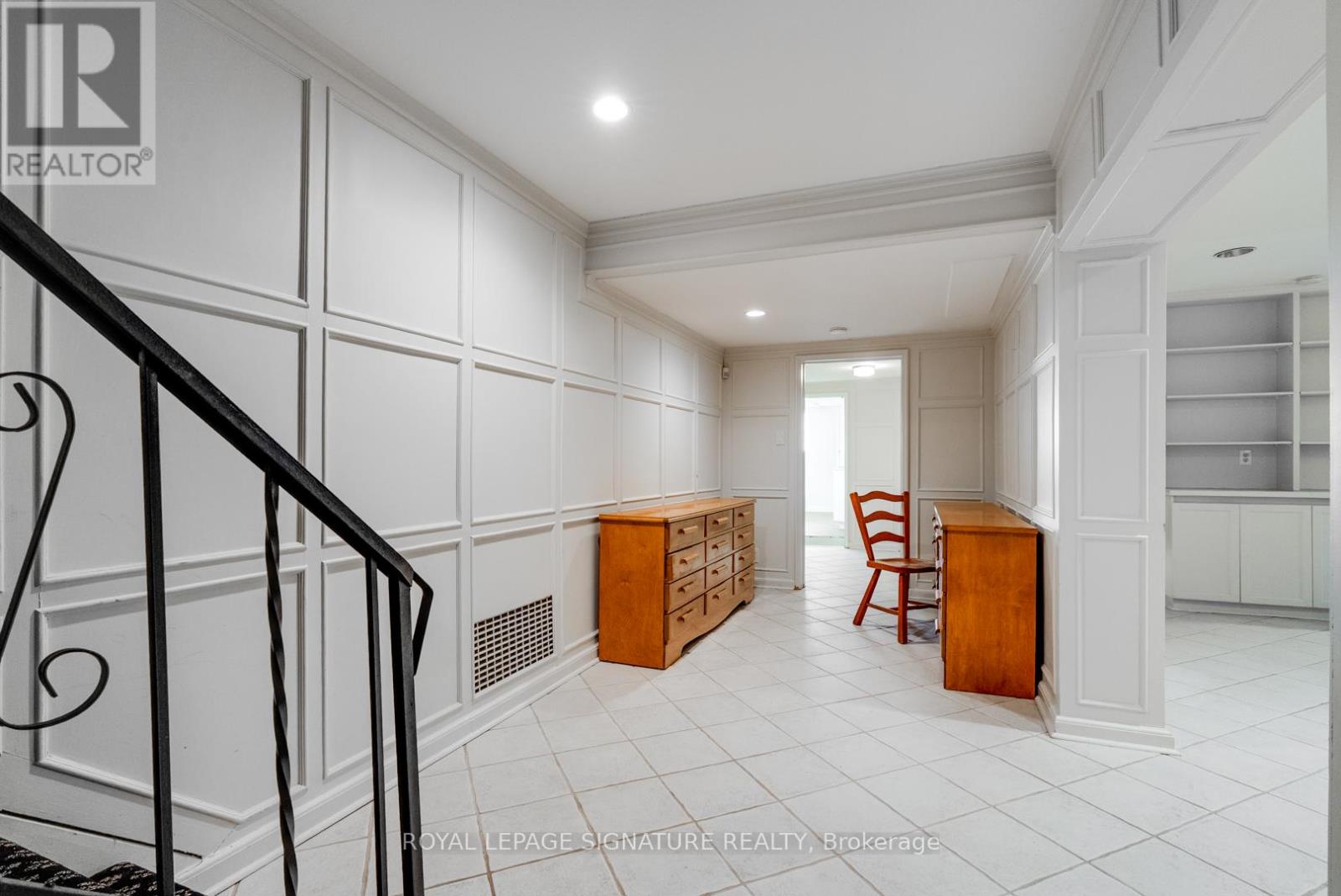 Lower - 529 Spadina Road, Toronto, Ontario  M5P 2W9 - Photo 11 - C13121870
