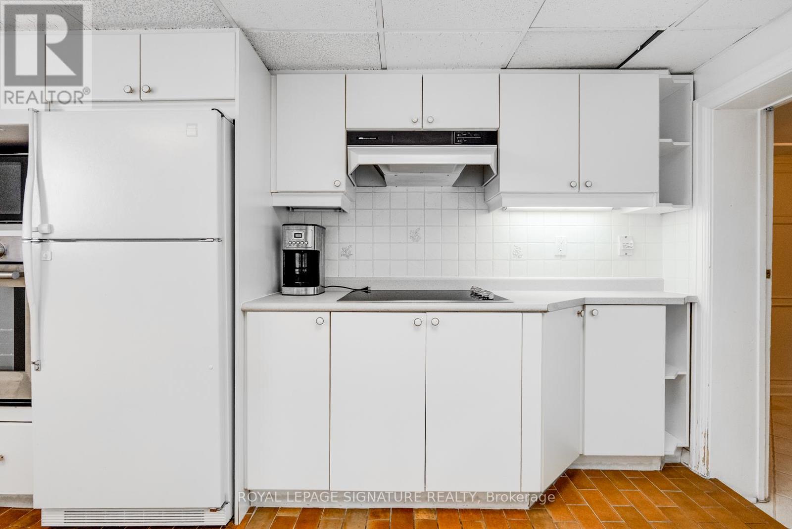 Lower - 529 Spadina Road, Toronto, Ontario  M5P 2W9 - Photo 7 - C13121870