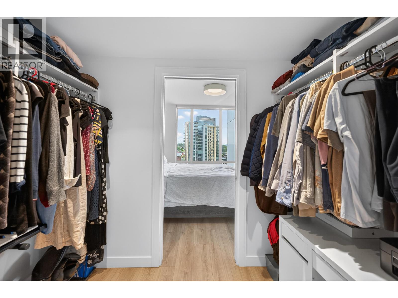 807 1500 Fern Street, North Vancouver, British Columbia  V7J 0E6 - Photo 8 - R3123077